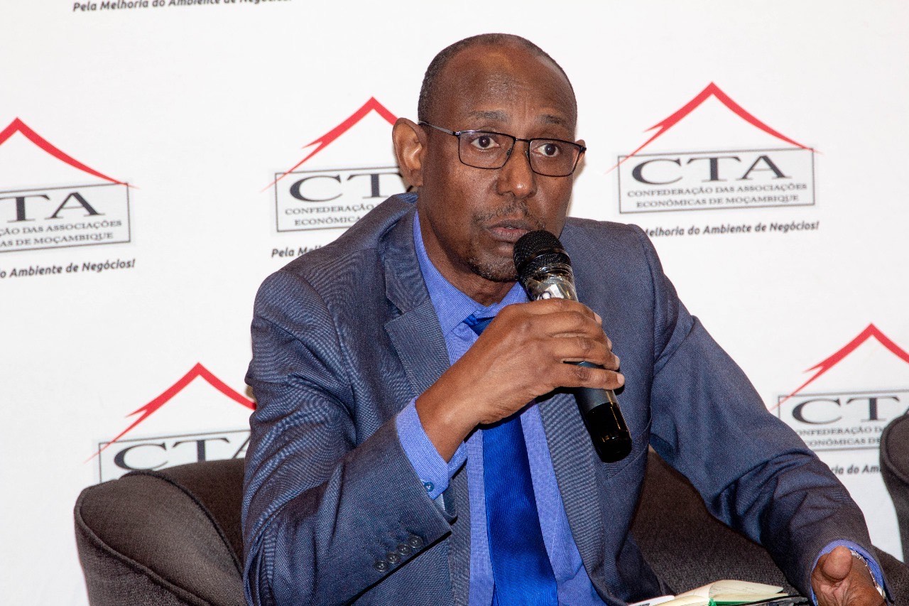 Sidónio dos Santos — Director Nacional das Indústrias